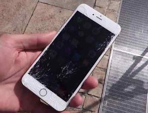 iPhone 6 plus screen repair by iPhonefixed